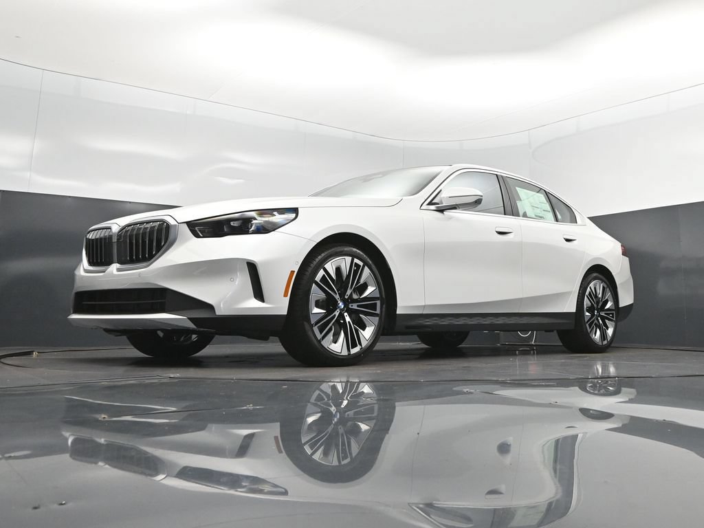 New 2027 BMW 540i xDrive w/ Premium Package AWD/4WD image 38