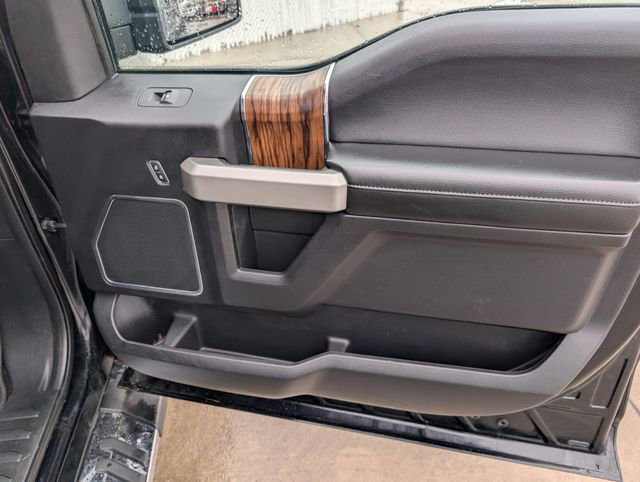 Used 2018 Ford F150 Lariat image 34