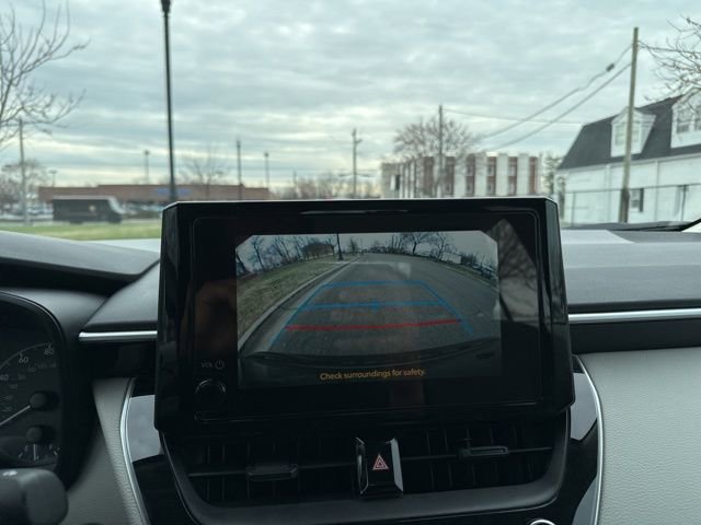 Used 2025 Toyota Corolla LE w/ LE Premium Package image 37