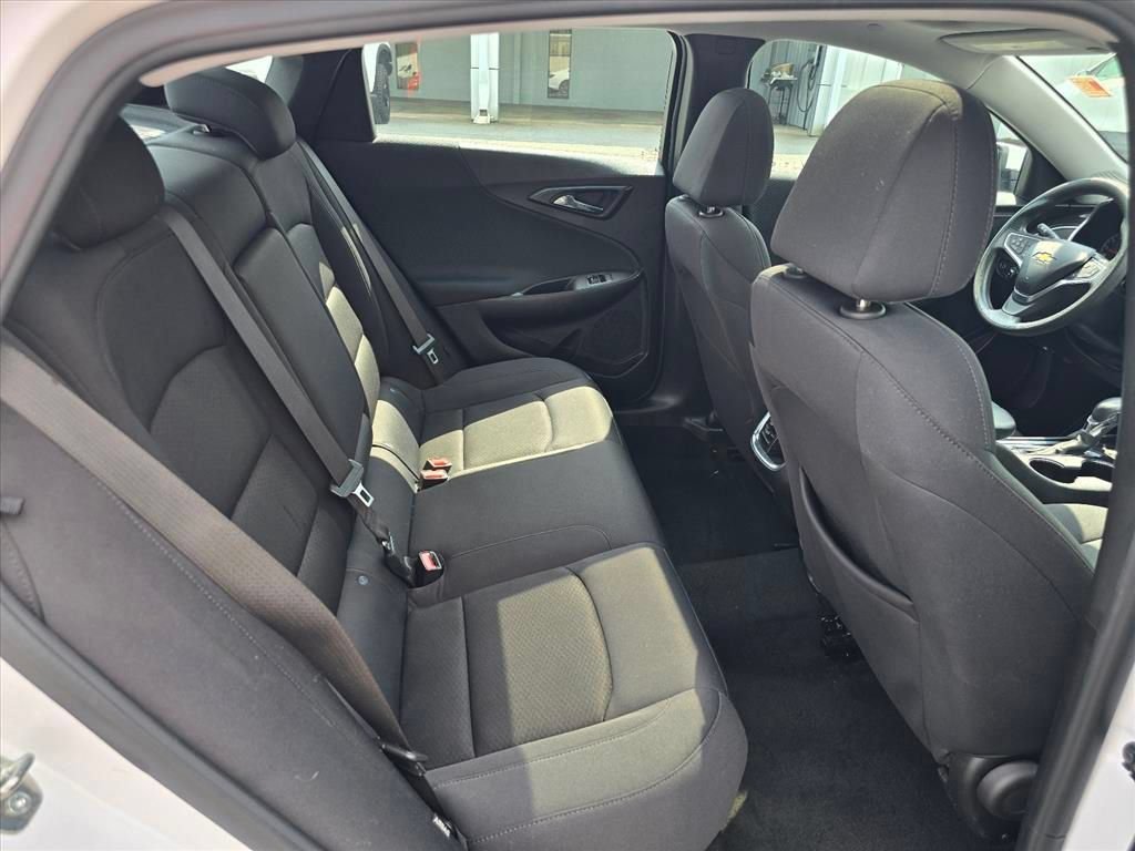 Used 2023 Chevrolet Malibu LT FWD image 12