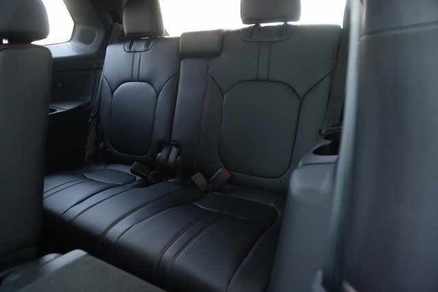 New 2025 Honda Pilot Black Edition image 31