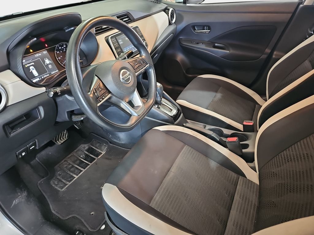 Used 2021 Nissan Versa SV FWD image 18