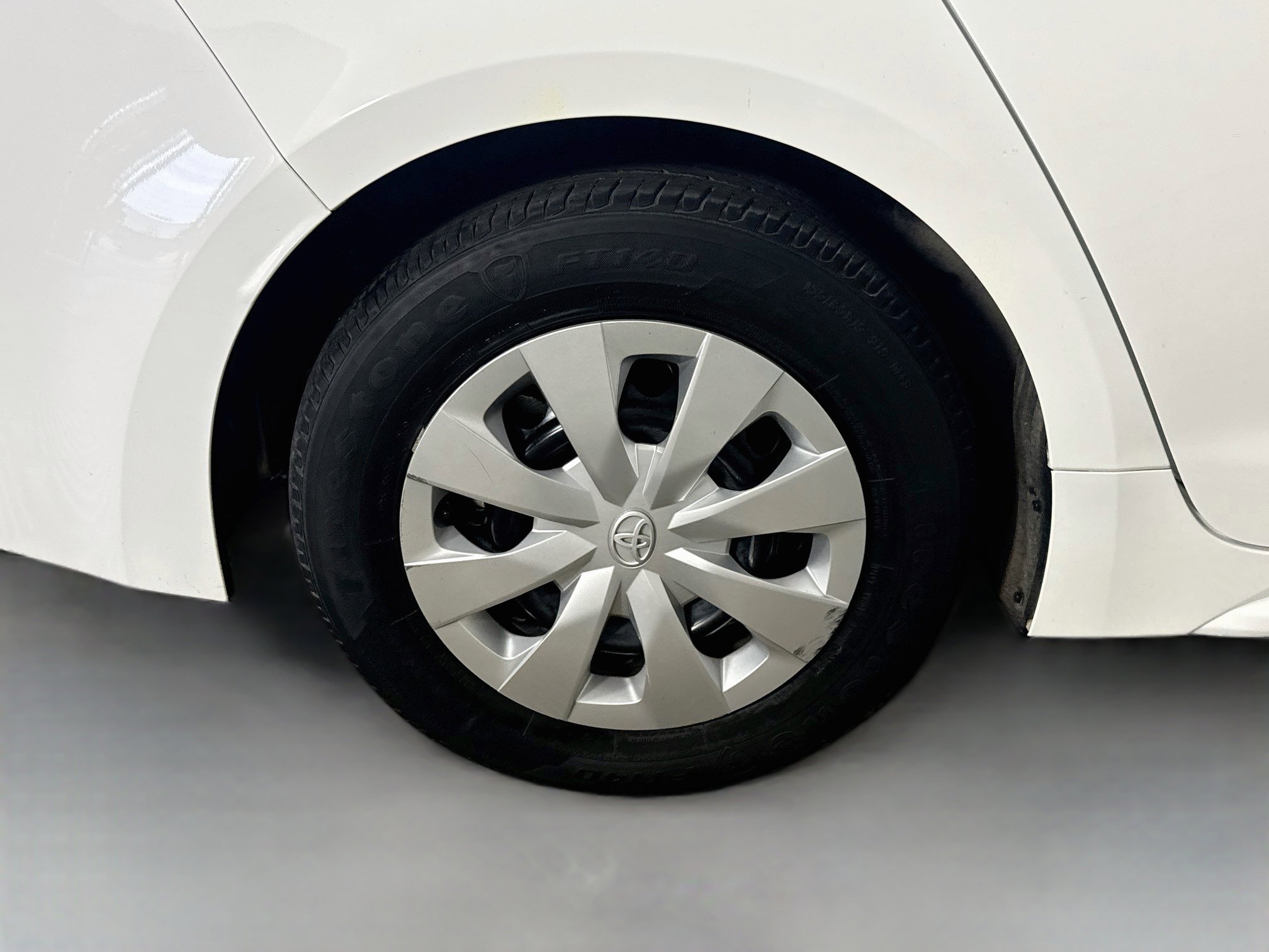 Used 2022 Toyota Corolla L FWD image 32