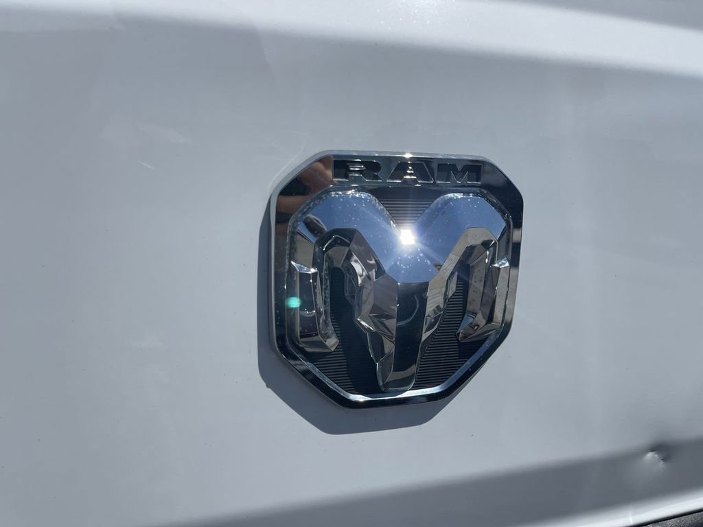Used 2024 RAM ProMaster 2500 w/ Quick Order Package 22G SLT FWD image 5