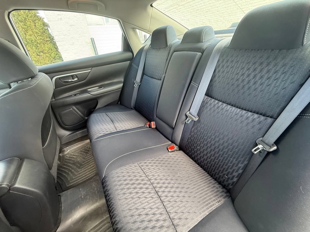 Used 2017 Nissan Altima 2.5 SV FWD image 9
