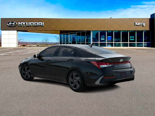 New 2026 Hyundai Elantra SEL Sport FWD image 4
