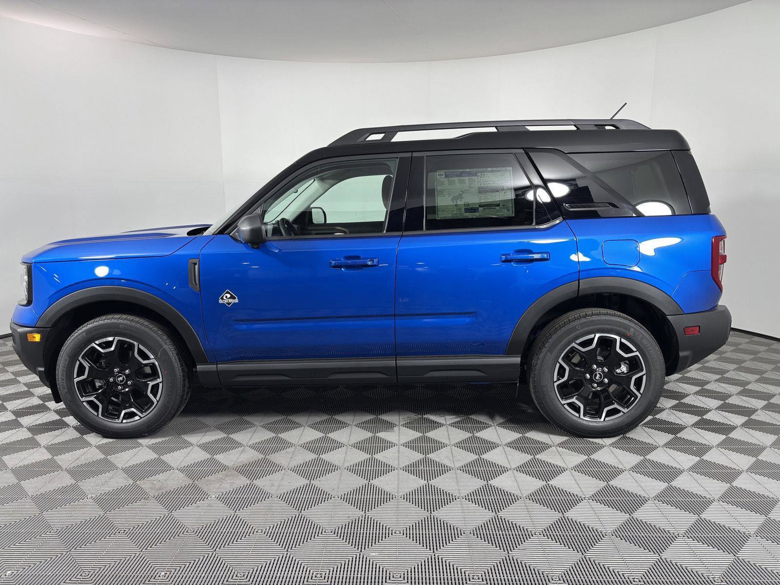 New 2025 Ford Bronco Sport Outer Banks w/ Outer Banks Tech Package+ AWD/4WD image 2