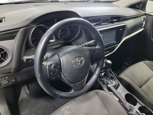 Used 2018 Toyota Corolla iM w/ Carpet Mat Package (TMS) FWD image 12