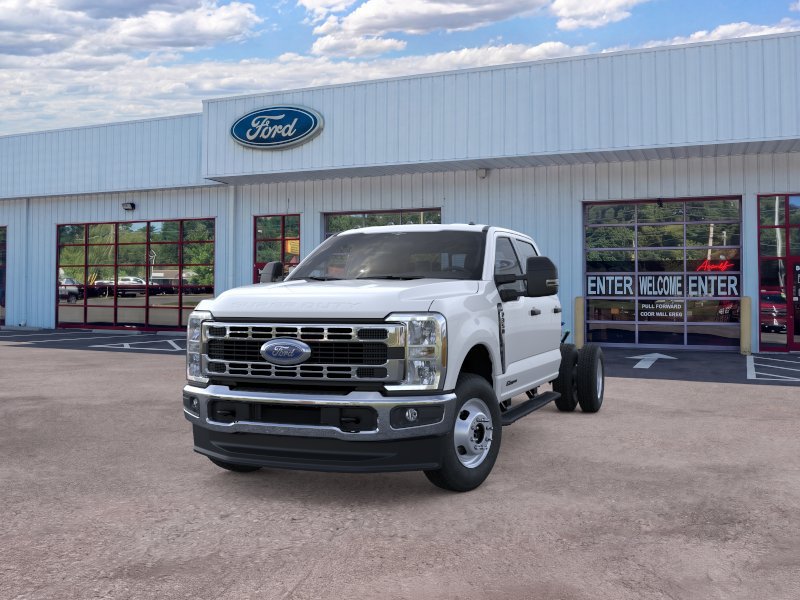 New 2026 Ford F350 XL w/ XL Chrome Package AWD/4WD image 2