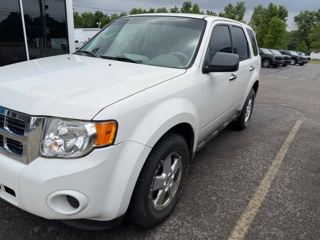 Used 2012 Ford Escape XLS AWD/4WD image 9
