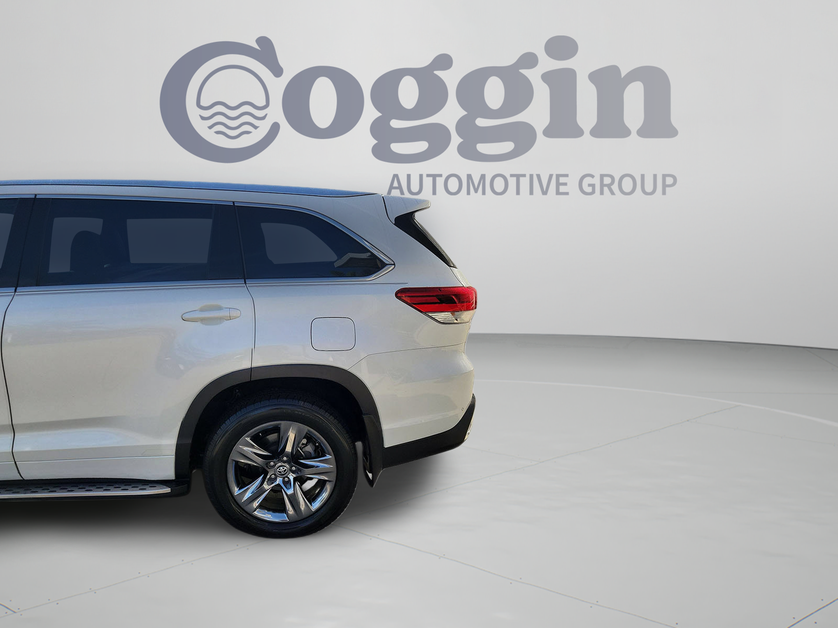 Used 2019 Toyota Highlander Limited Platinum AWD/4WD image 34