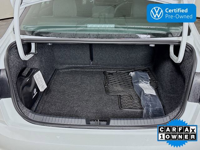 Certified 2025 Volkswagen Jetta Sport image 25
