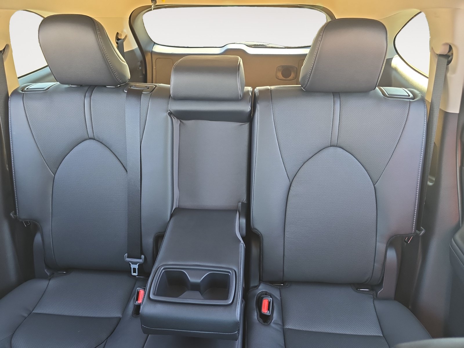 New 2026 Toyota Highlander Limited AWD/4WD image 13