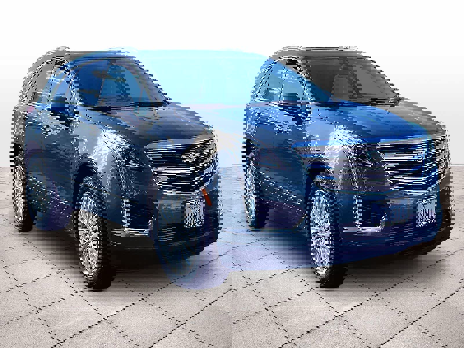 Used 2019 Cadillac XT5 Premium Luxury image 2