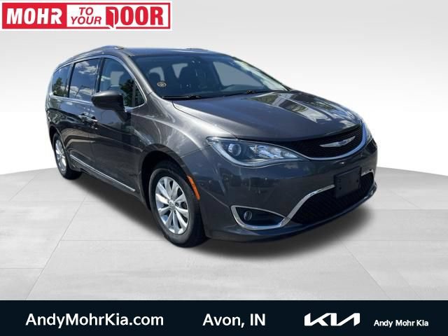 Used 2018 Chrysler Pacifica Touring-L FWD 360° Tour