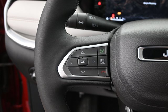 New 2026 Jeep Compass Limited w/ Sun, Sound & Navigation Group AWD/4WD image 28