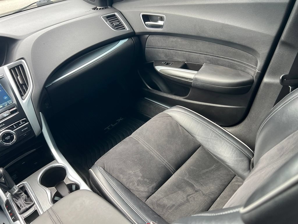Used 2019 Acura TLX w/ Technology & A-SPEC Package FWD image 15