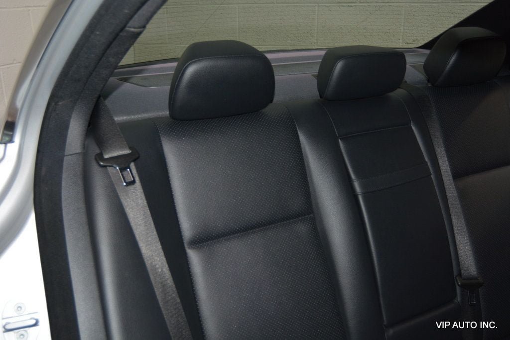 Used 2008 Mercedes-Benz C 300 4MATIC Sedan image 24