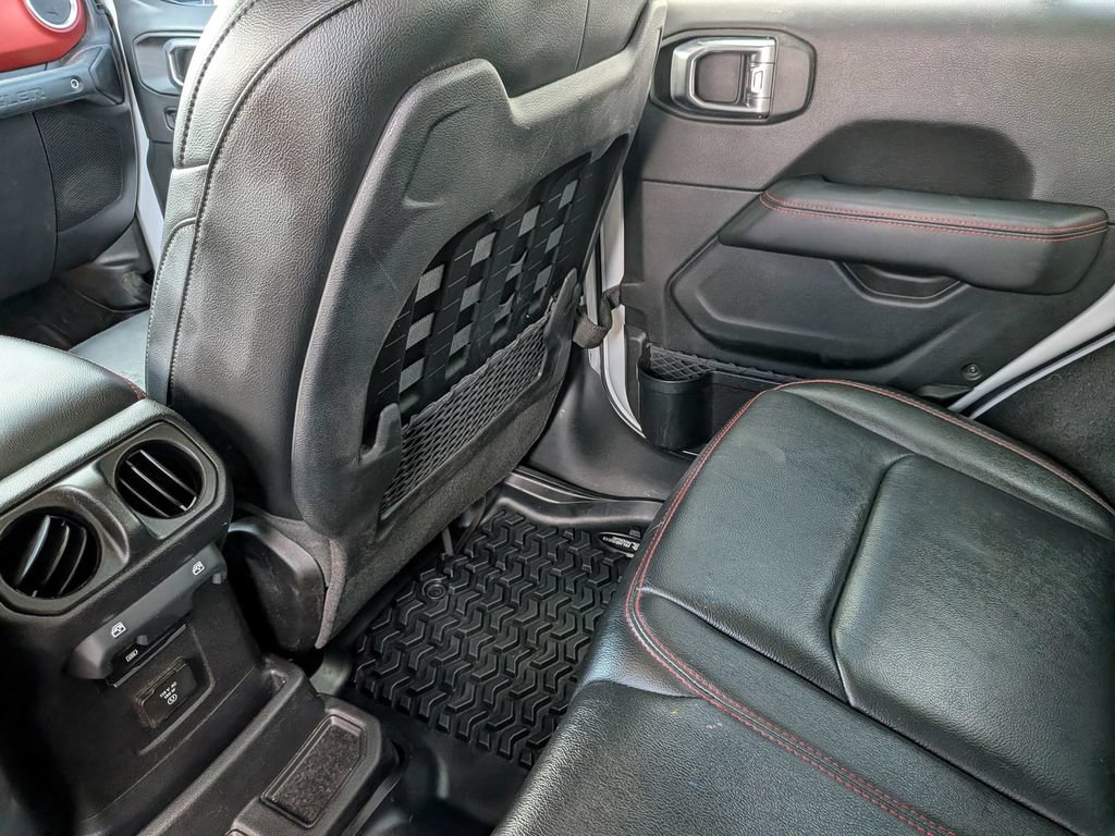 Used 2021 Jeep Wrangler Unlimited Rubicon w/ Dual Top Group AWD/4WD image 35