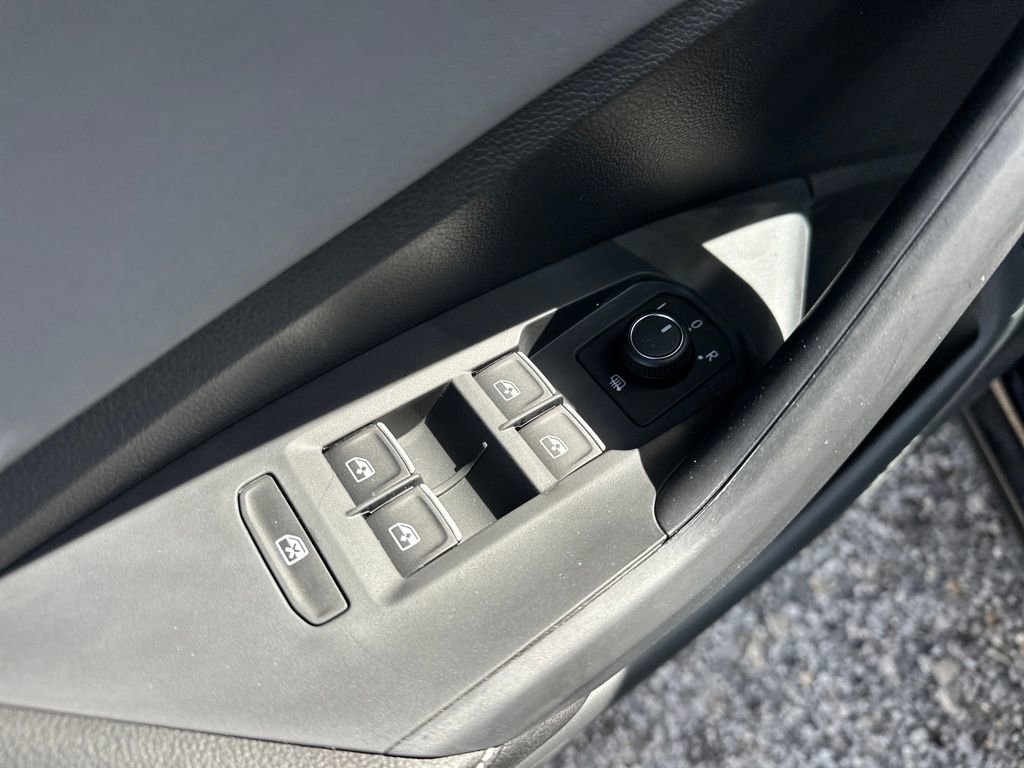 New 2026 Volkswagen Jetta SE image 13