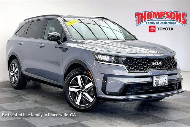 Used 2023 Kia Sorento S