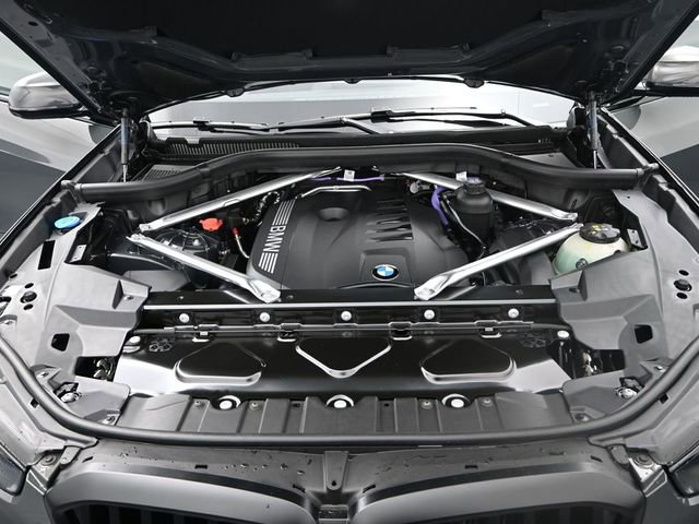 New 2026 BMW X5 xDrive40i w/ M Sport Package image 18