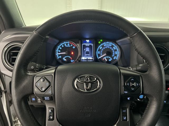 Used 2023 Toyota Tacoma TRD Off-Road AWD/4WD image 11