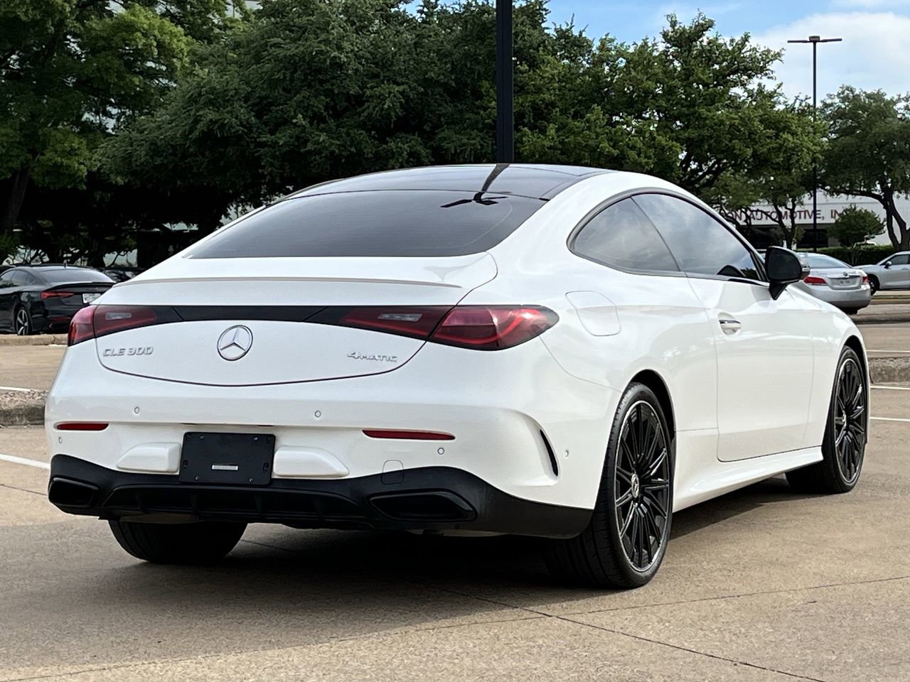 Used 2024 Mercedes-Benz CLE 300 4MATIC Coupe image 4