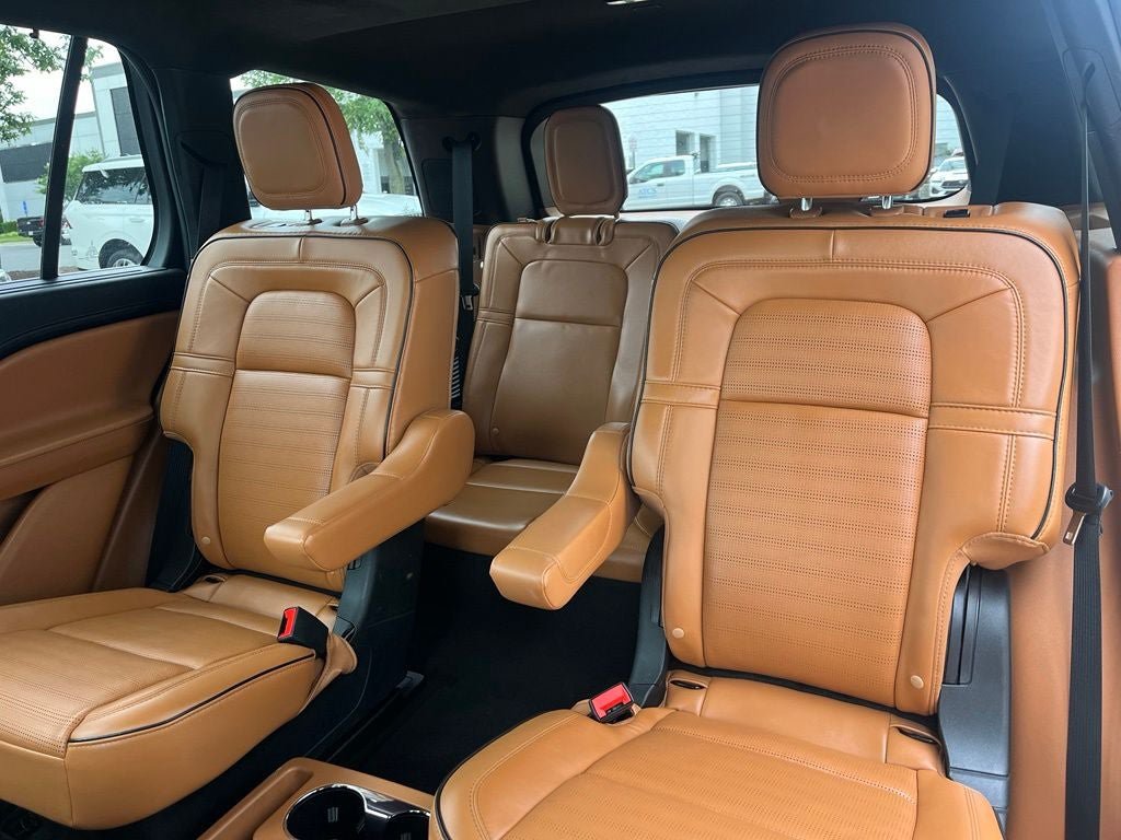 Certified 2022 Lincoln Aviator Black Label w/ Dynamic Handling Package AWD/4WD image 14