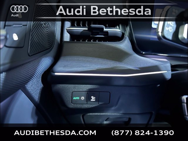 Certified 2026 Audi Q3 quattro 2.0T w/ 20" Wheel Package AWD/4WD image 16