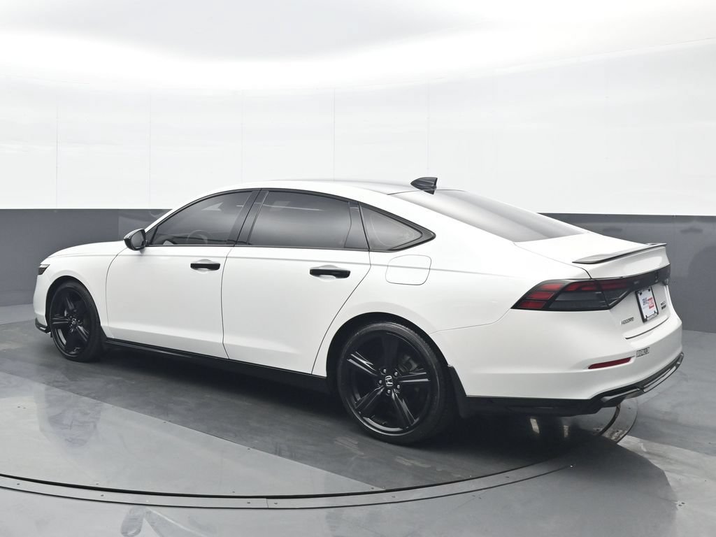 Used 2023 Honda Accord Sport image 4