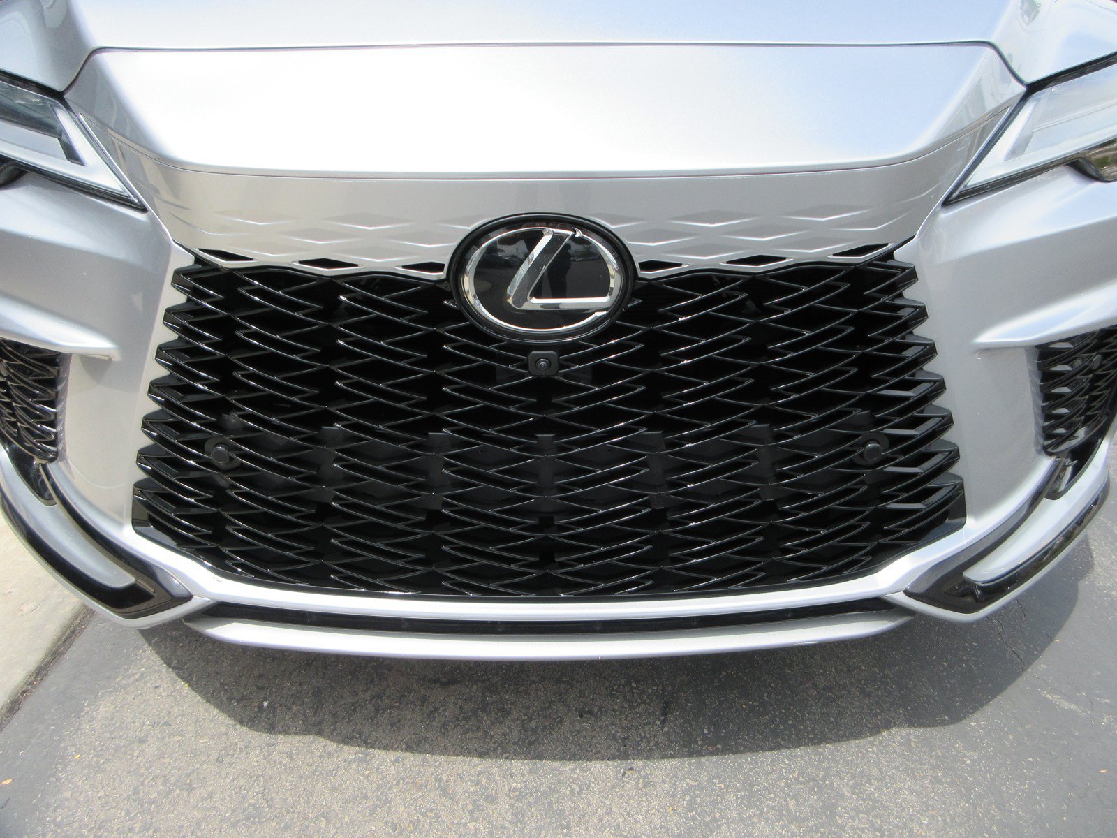 Used 2024 Lexus RX 500h F Sport w/ Convenience Package AWD/4WD image 16