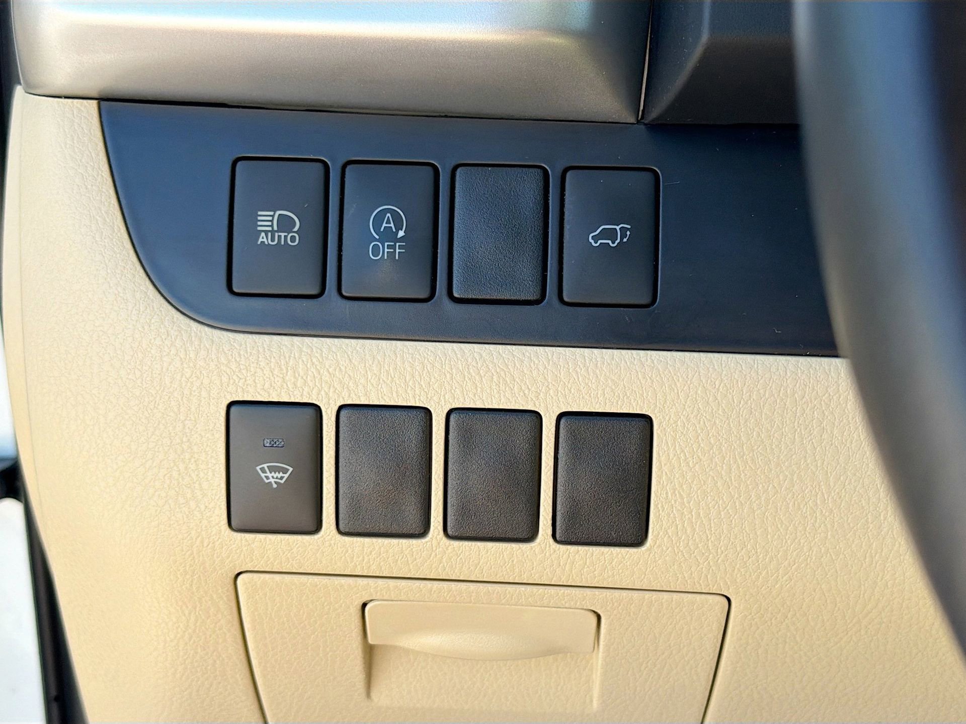 Used 2019 Toyota Highlander XLE image 37