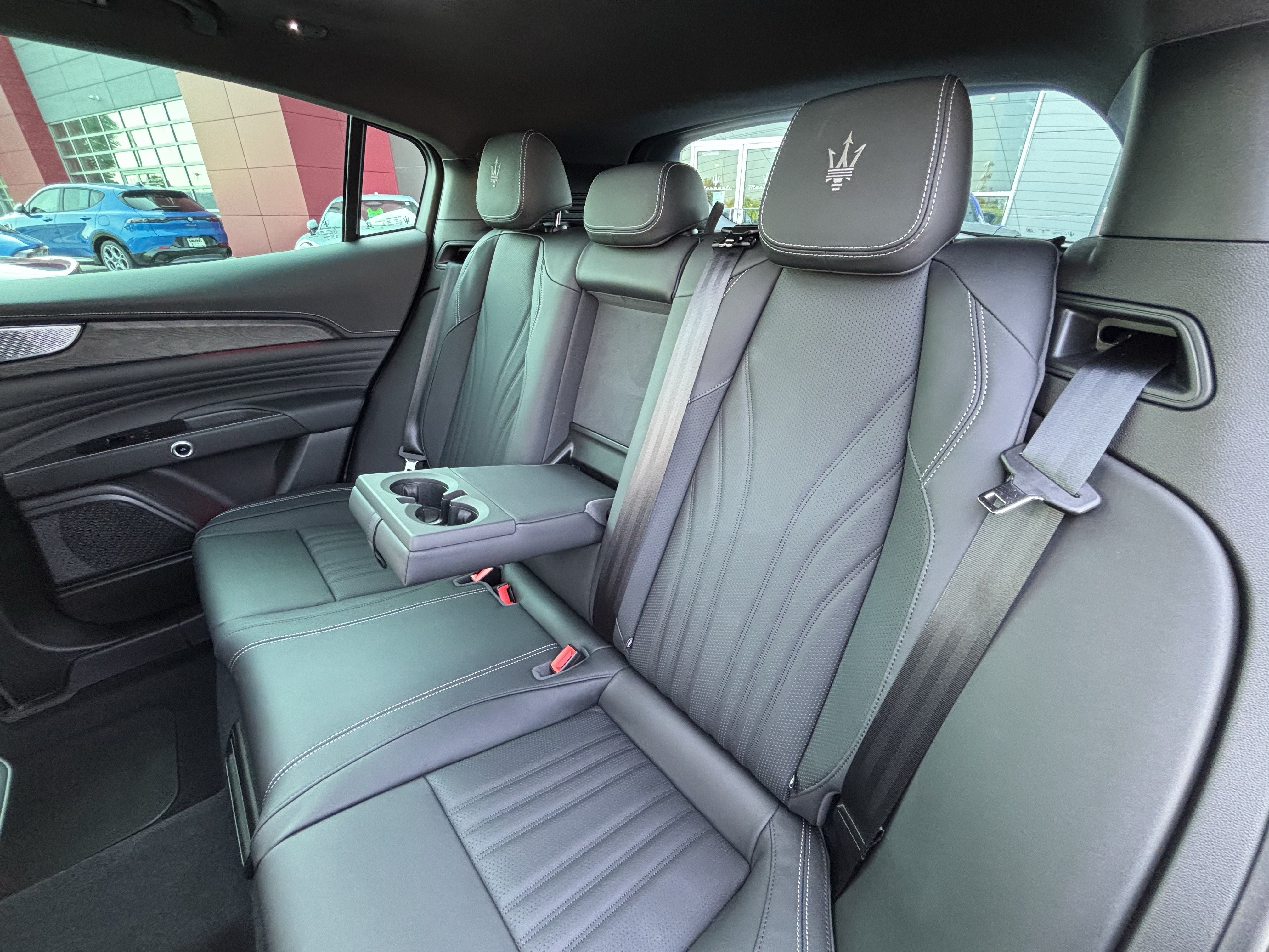Used 2025 Maserati Grecale Folgore AWD/4WD image 43