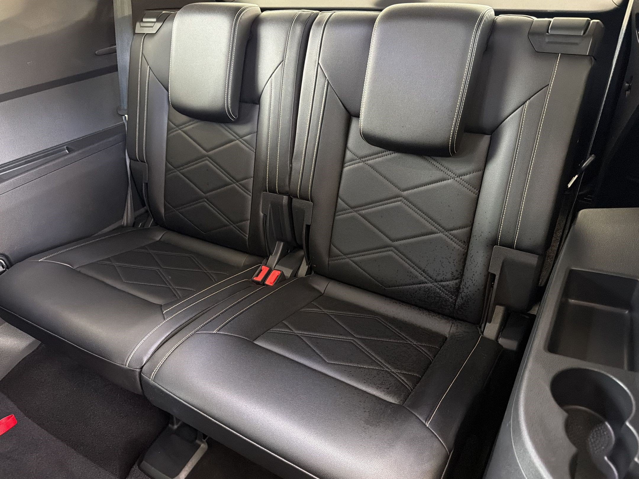 Used 2024 Volkswagen Atlas SE FWD image 32
