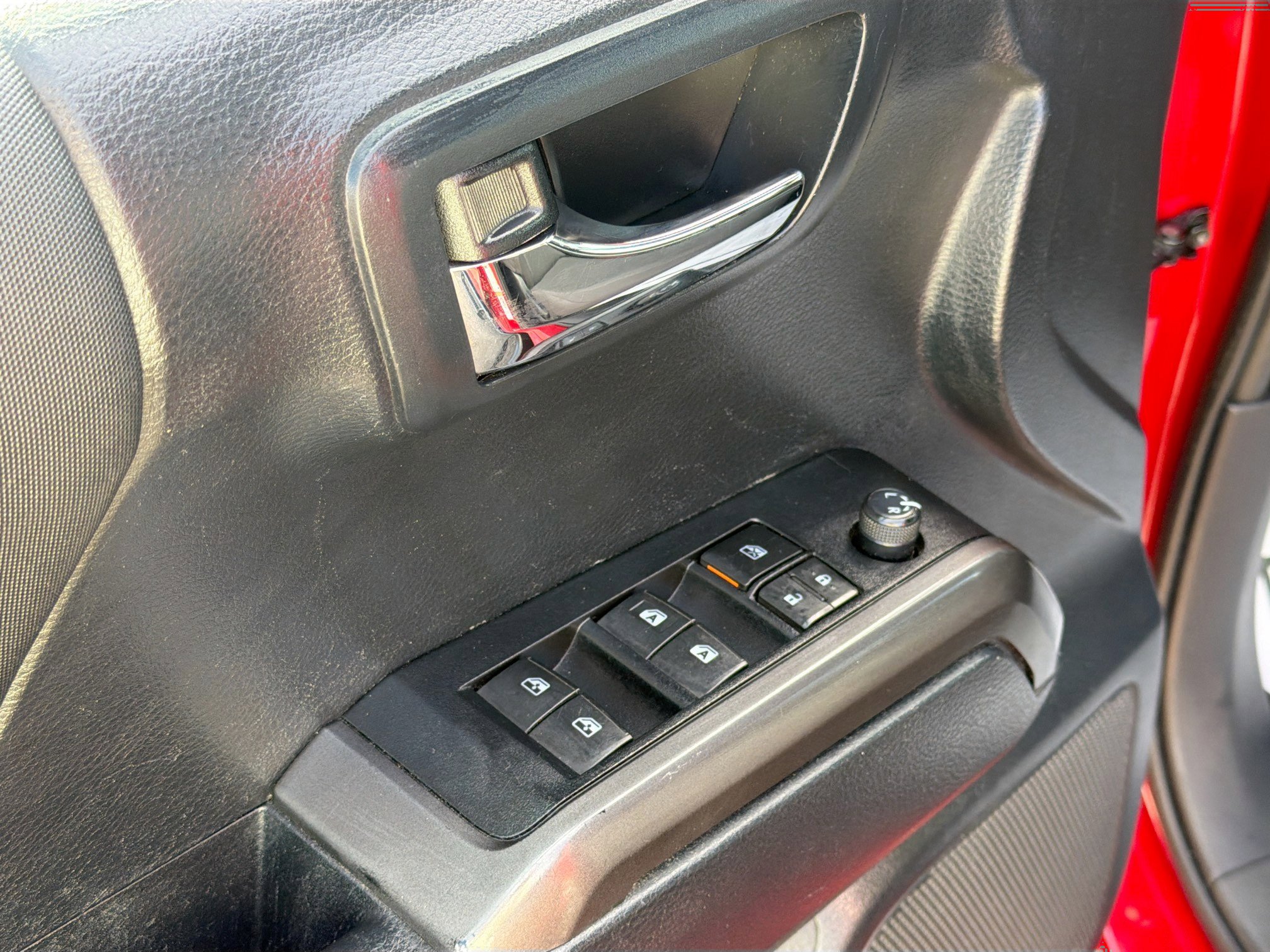 Used 2019 Toyota Tacoma Limited image 20