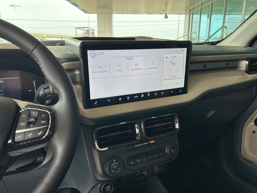 Used 2025 Ford Maverick Lariat w/ 4K Tow Package AWD/4WD image 18