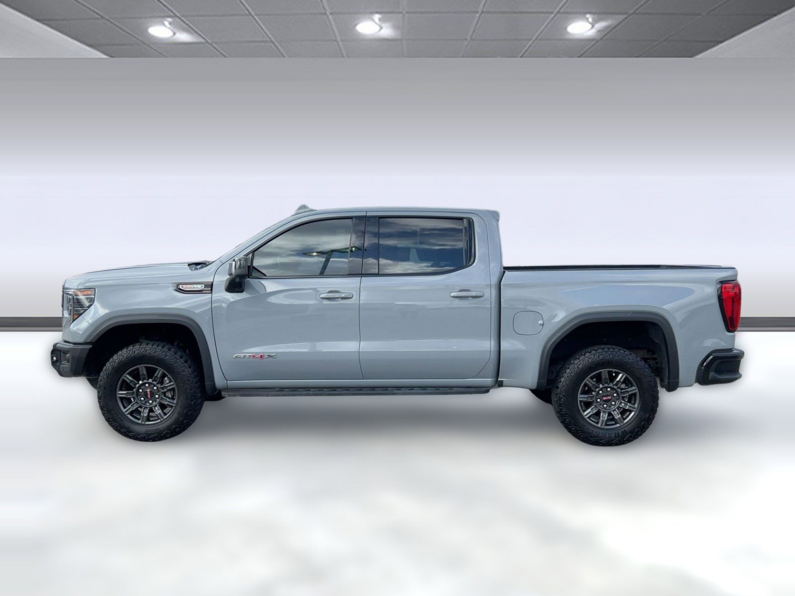 Certified 2024 GMC Sierra 1500 AT4X image 2