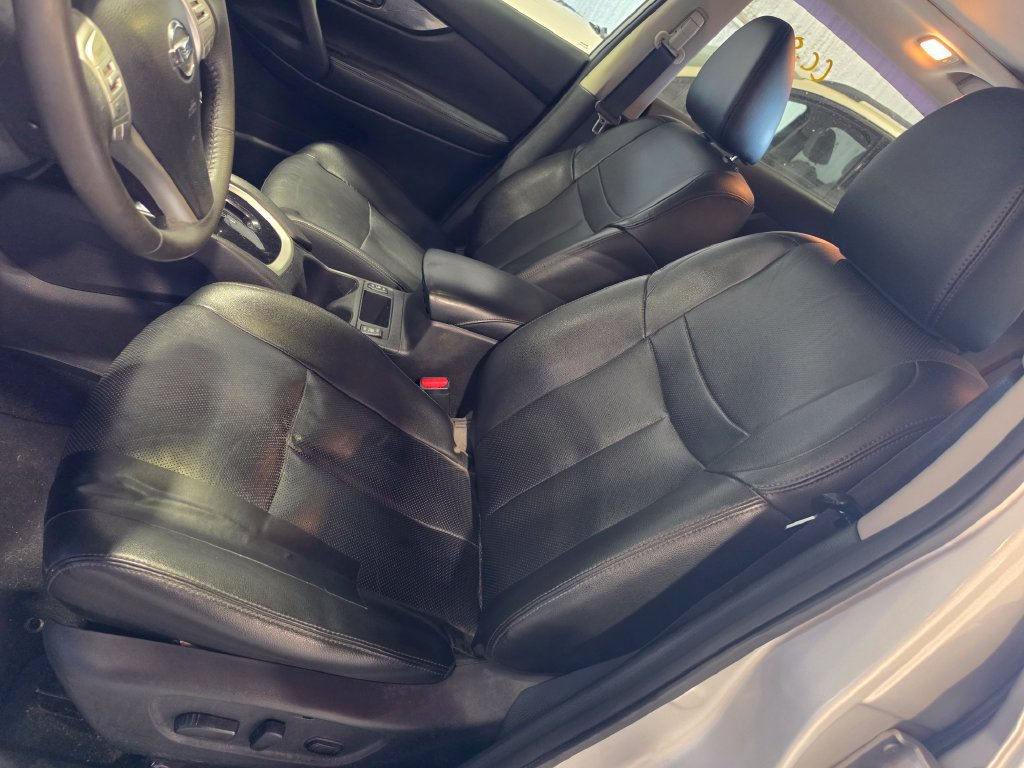 Used 2015 Nissan Rogue SL w/ SL Premium Package AWD/4WD image 6
