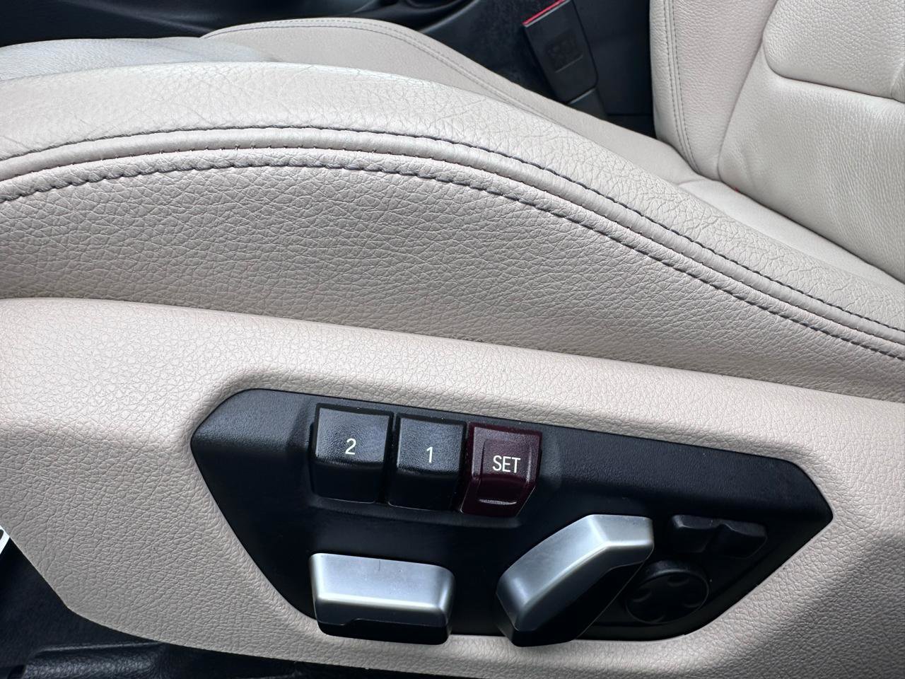 Used 2017 BMW 330i Sedan image 47