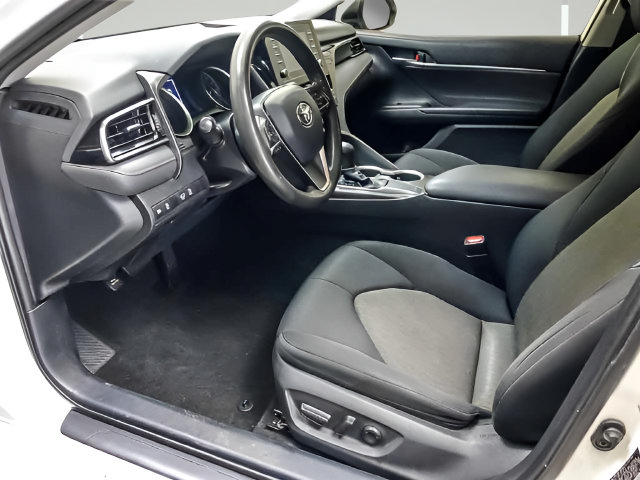 Used 2021 Toyota Camry LE FWD image 9