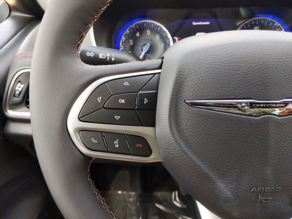 New 2026 Chrysler Pacifica Pinnacle image 23