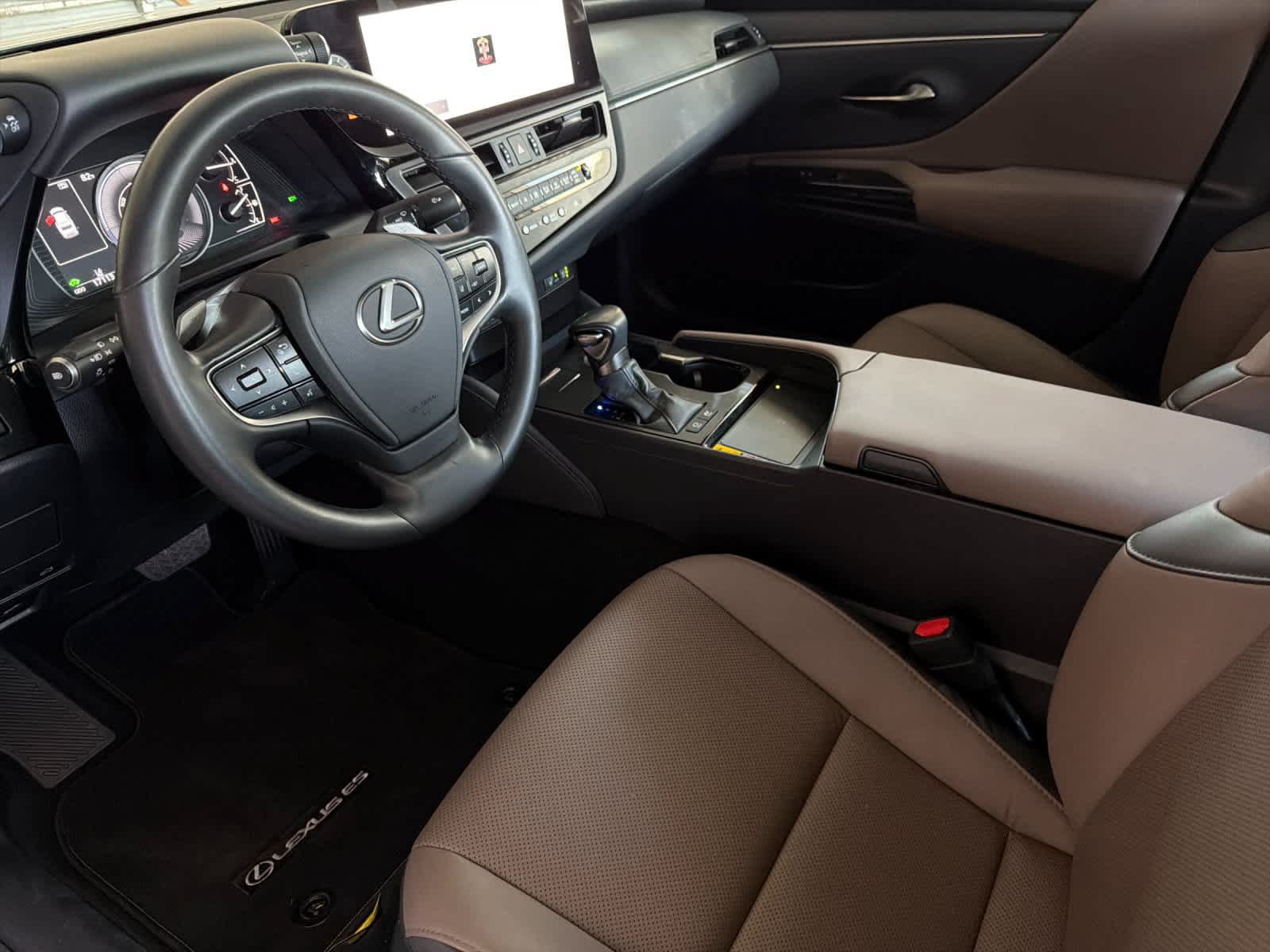 Certified 2025 Lexus ES 300h w/ Premium Package FWD image 11