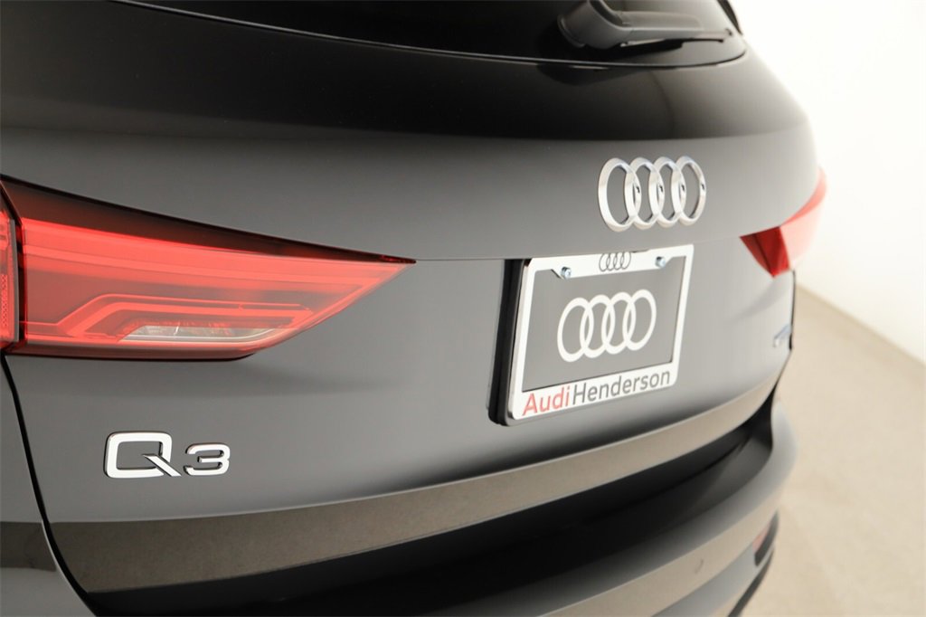 New 2025 Audi Q3 2.0T Premium image 28
