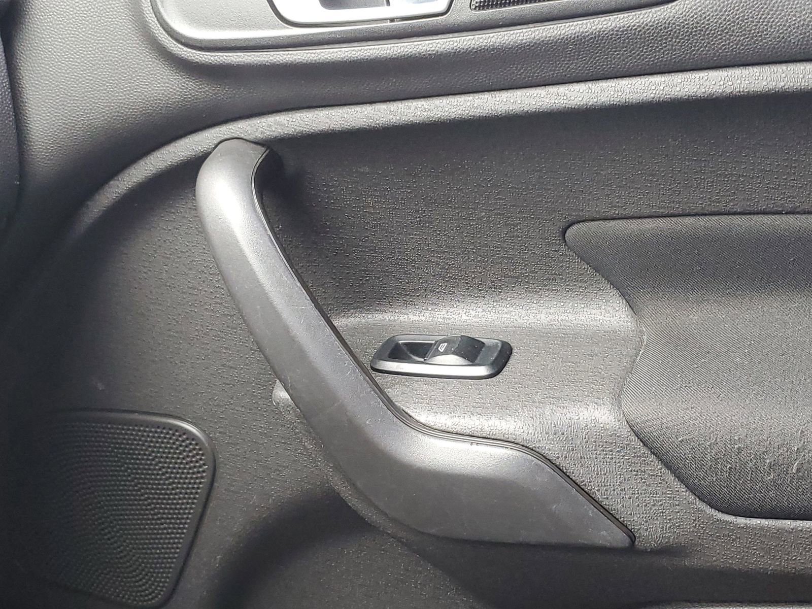 Used 2015 Ford Fiesta SE FWD image 29