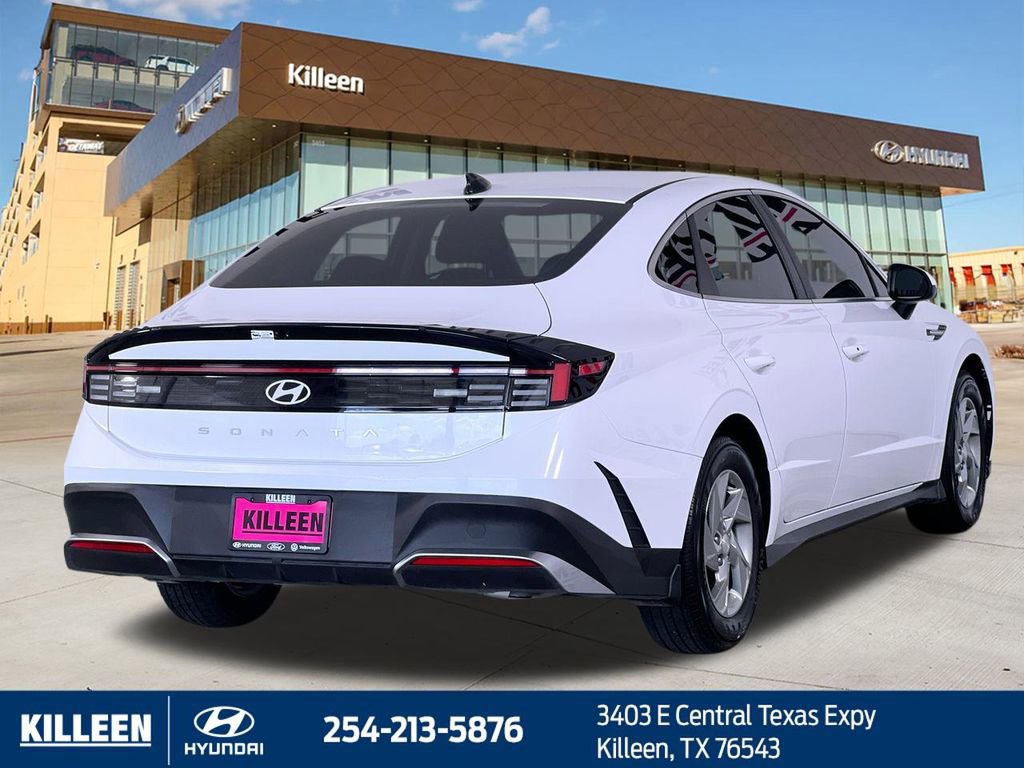 Used 2025 Hyundai Sonata SE image 9