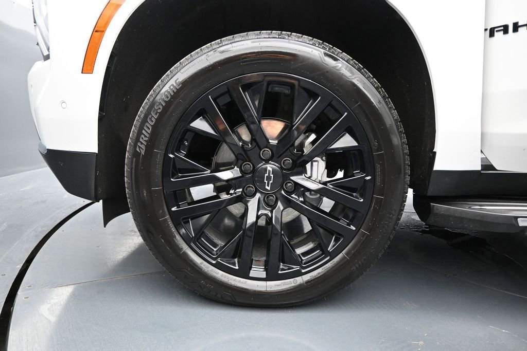 Used 2025 Chevrolet Tahoe Premier AWD/4WD image 38