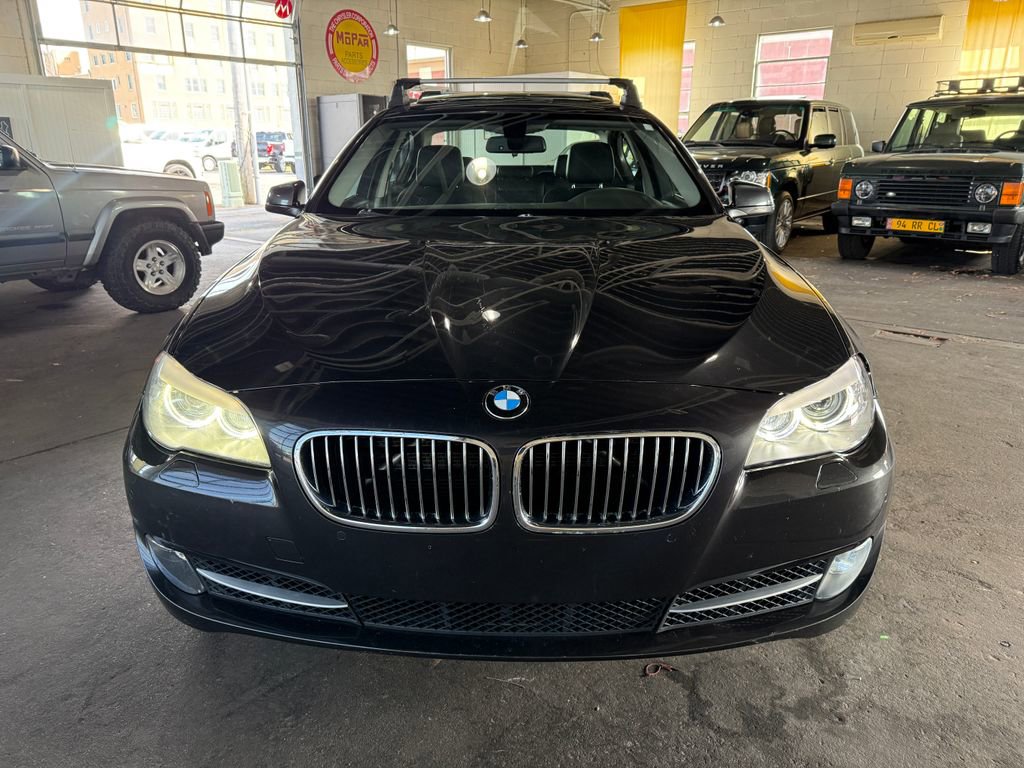 Used 2013 BMW 528i Sedan image 29