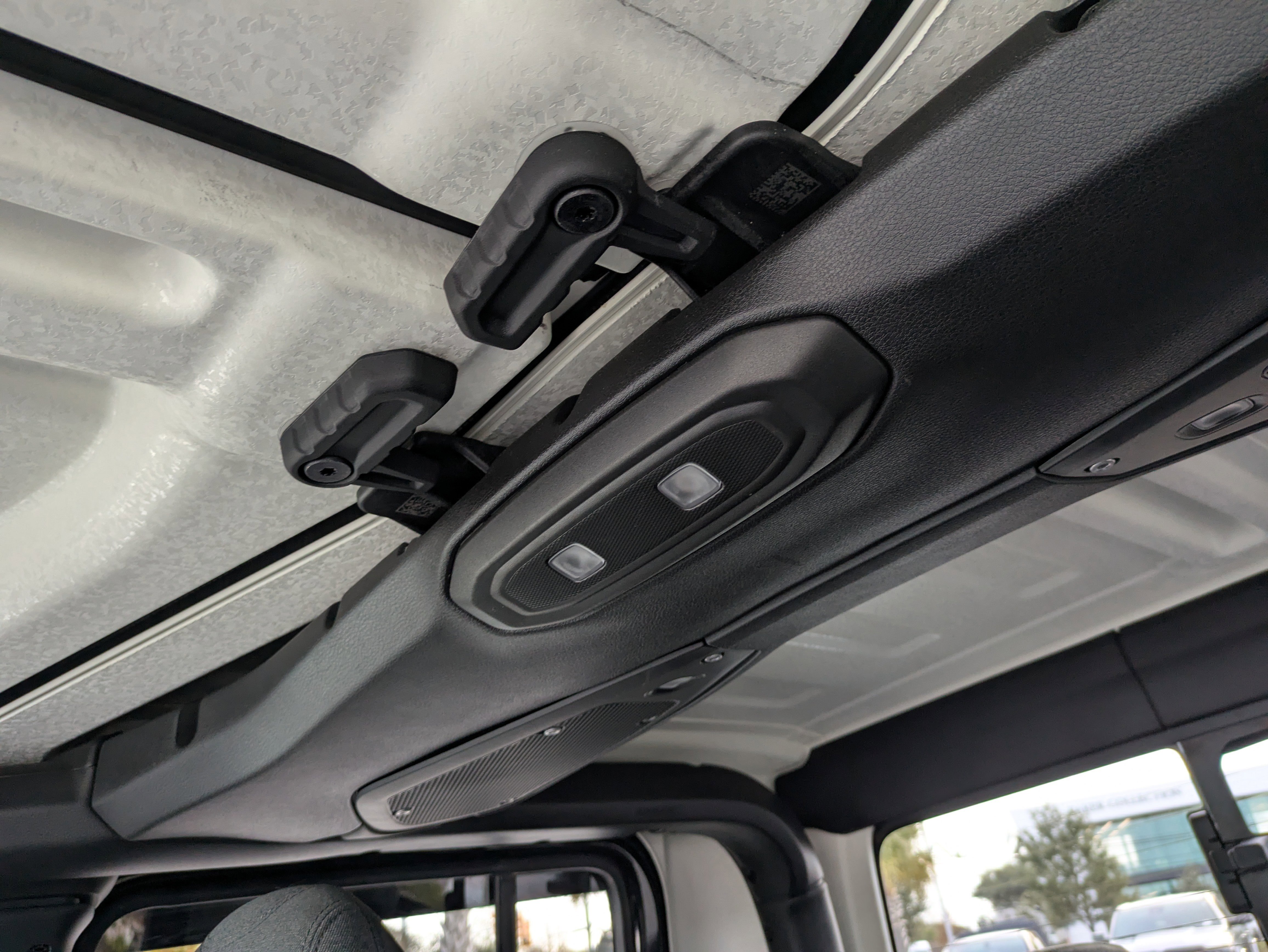 Used 2024 Jeep Gladiator Sport image 28