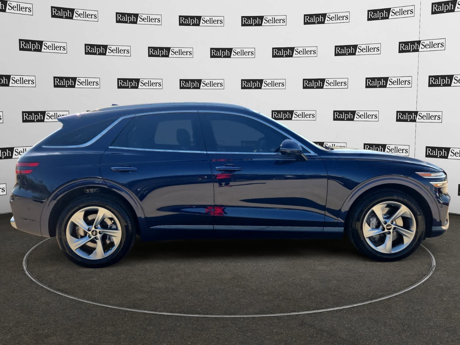 Used 2026 Genesis GV70 2.5T Advanced image 7